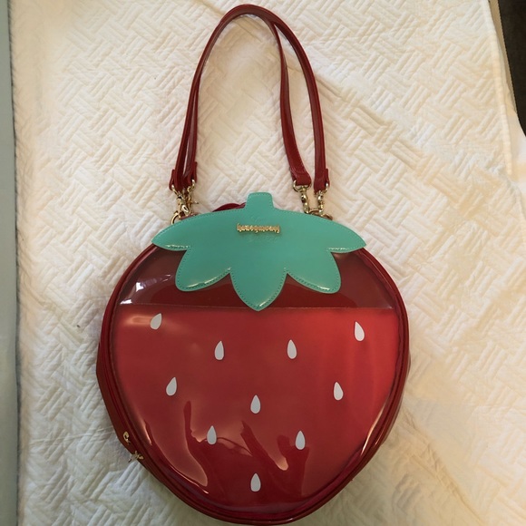 strawberry bag π - Picture 3 of 7